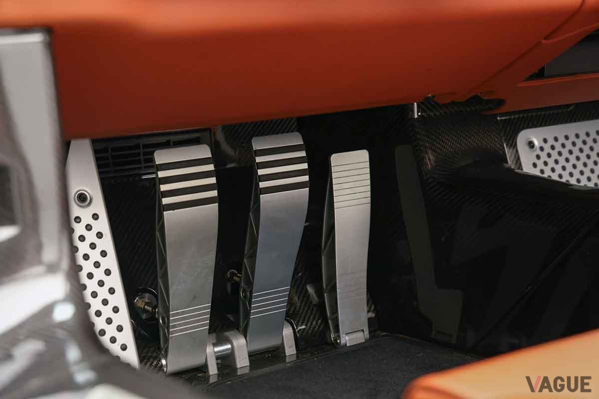 オークションに登場した2005年式ポルシェ「カレラGT」 (c)2023 Courtesy of RM Sotheby's
