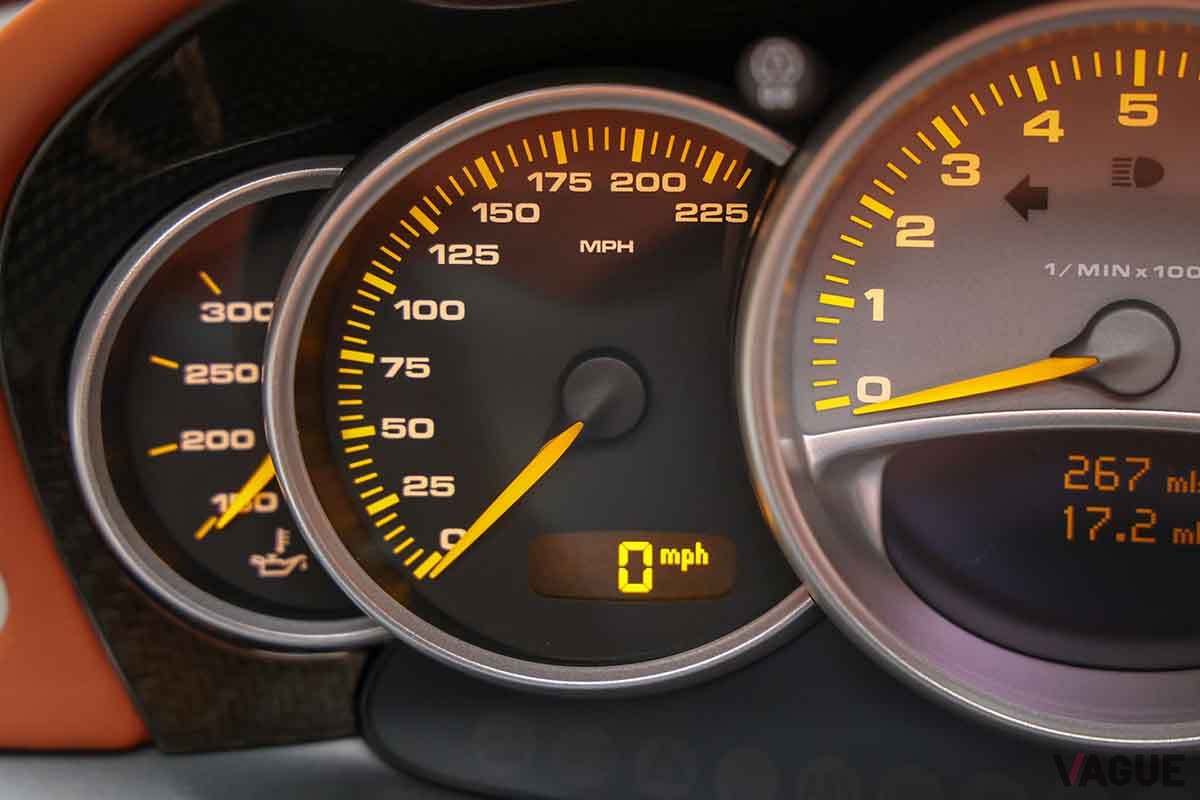 オークションに登場、約2億3000万円で落札された2005年式ポルシェ「カレラGT」。走行距離は7360kmだ　John Afravi（c）2025 Courtesy of RM Sotheby's