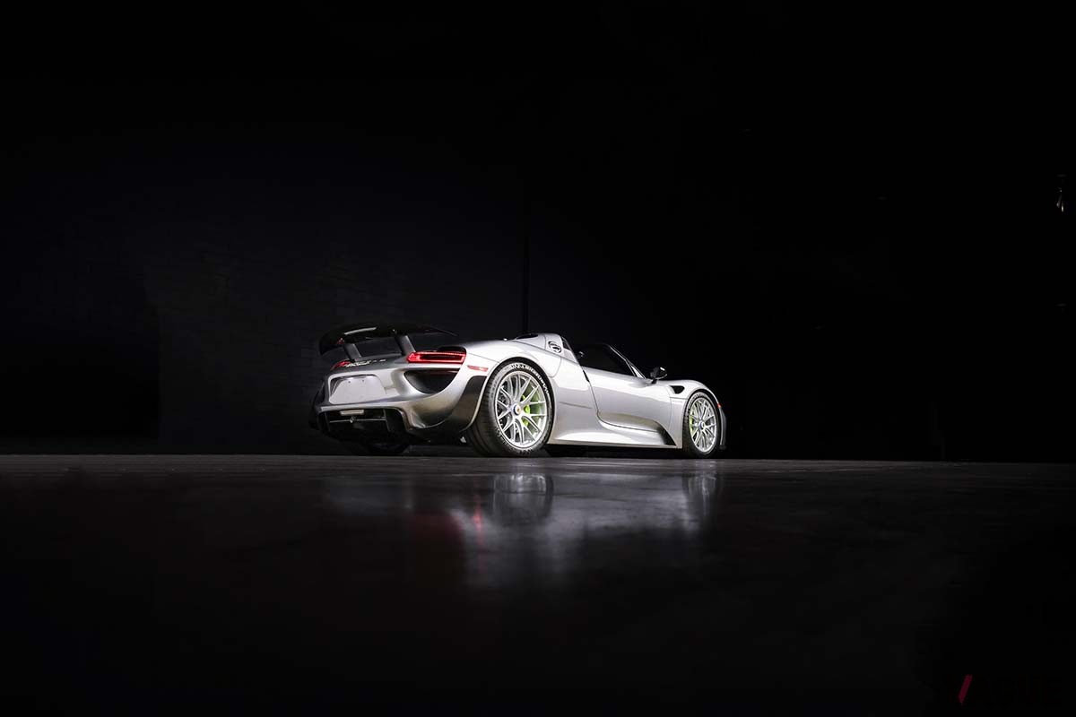 オークションに登場した2015年式ポルシェ「918“ヴァイザッハ”スパイダー」(c)2024 Courtsy of RM Sotheby's