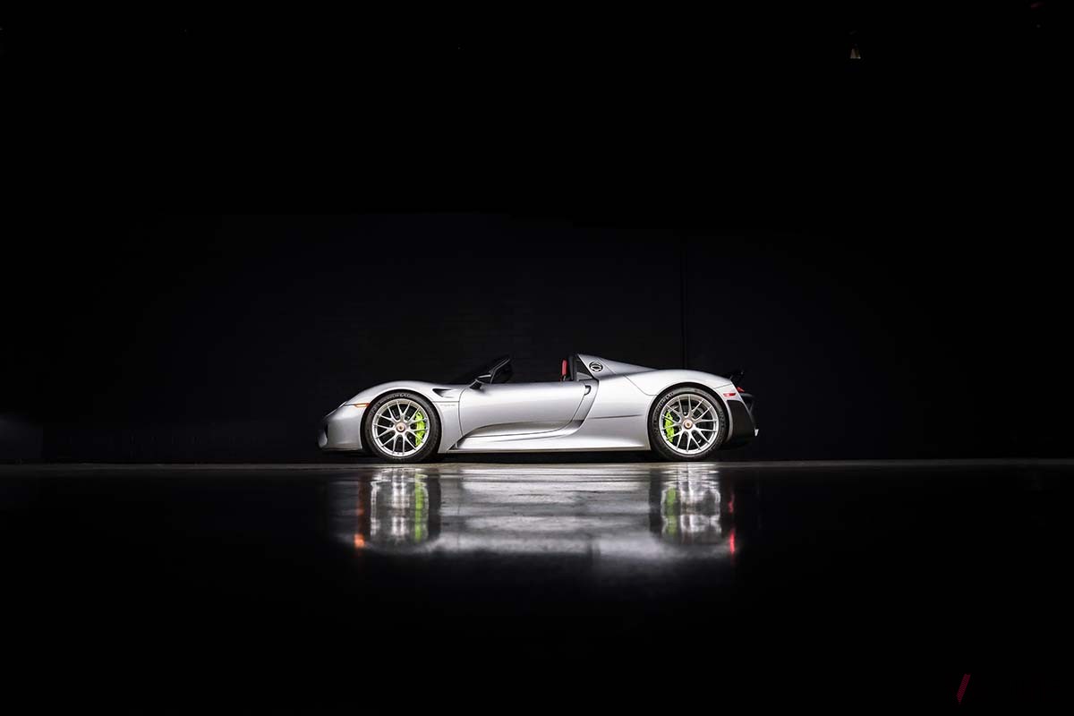 オークションに登場した2015年式ポルシェ「918“ヴァイザッハ”スパイダー」(c)2024 Courtsy of RM Sotheby's