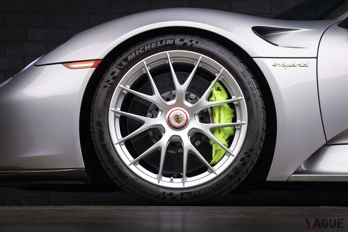 オークションに登場した2015年式ポルシェ「918“ヴァイザッハ”スパイダー」(c)2024 Courtsy of RM Sotheby's