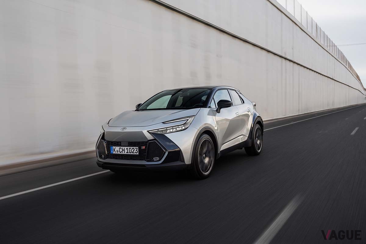 欧州カー・オブ・ザ・イヤー2024の最終候補車7台に選ばれたトヨタ新型「C-HR」