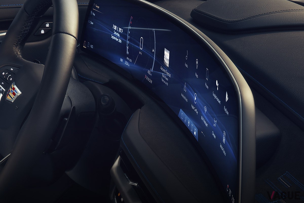 マイナーチェンジした新型「キャデラックXT4」の