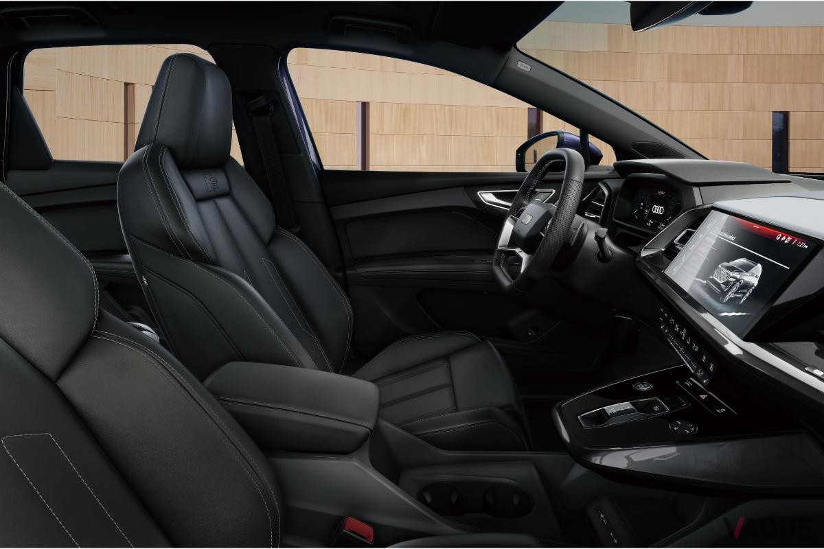 アウディの新型「Q4 45 eトロン」のインテリア