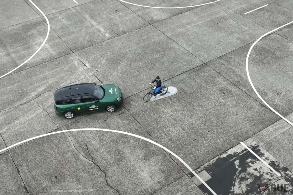 新型「ミニ・クロスカントリー」は最高評価となる5つ星を獲得