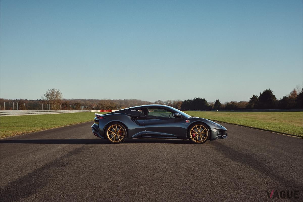 ロータス・タイプ78 にインスパイアされた限定車「エミーラ・リミテッド」