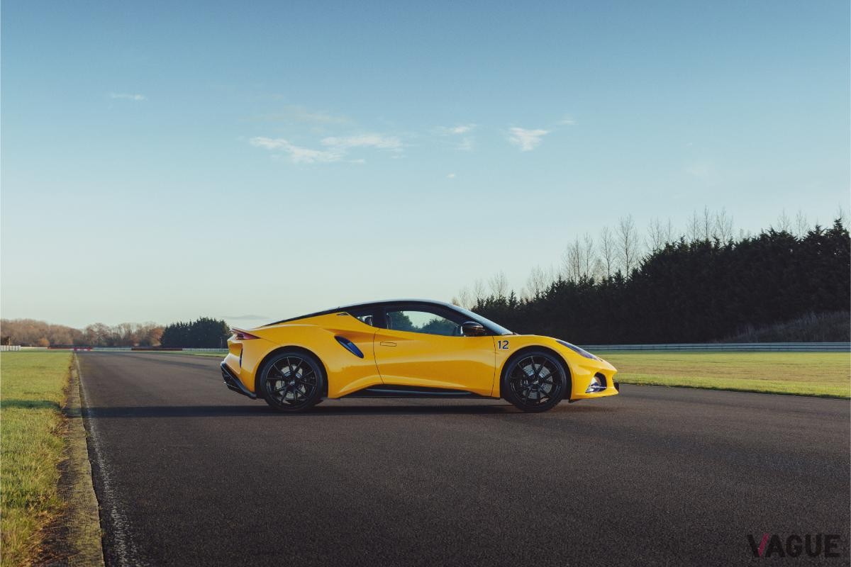 ロータス・タイプ 97T にインスパイアされた限定車「エミーラ・リミテッド」
