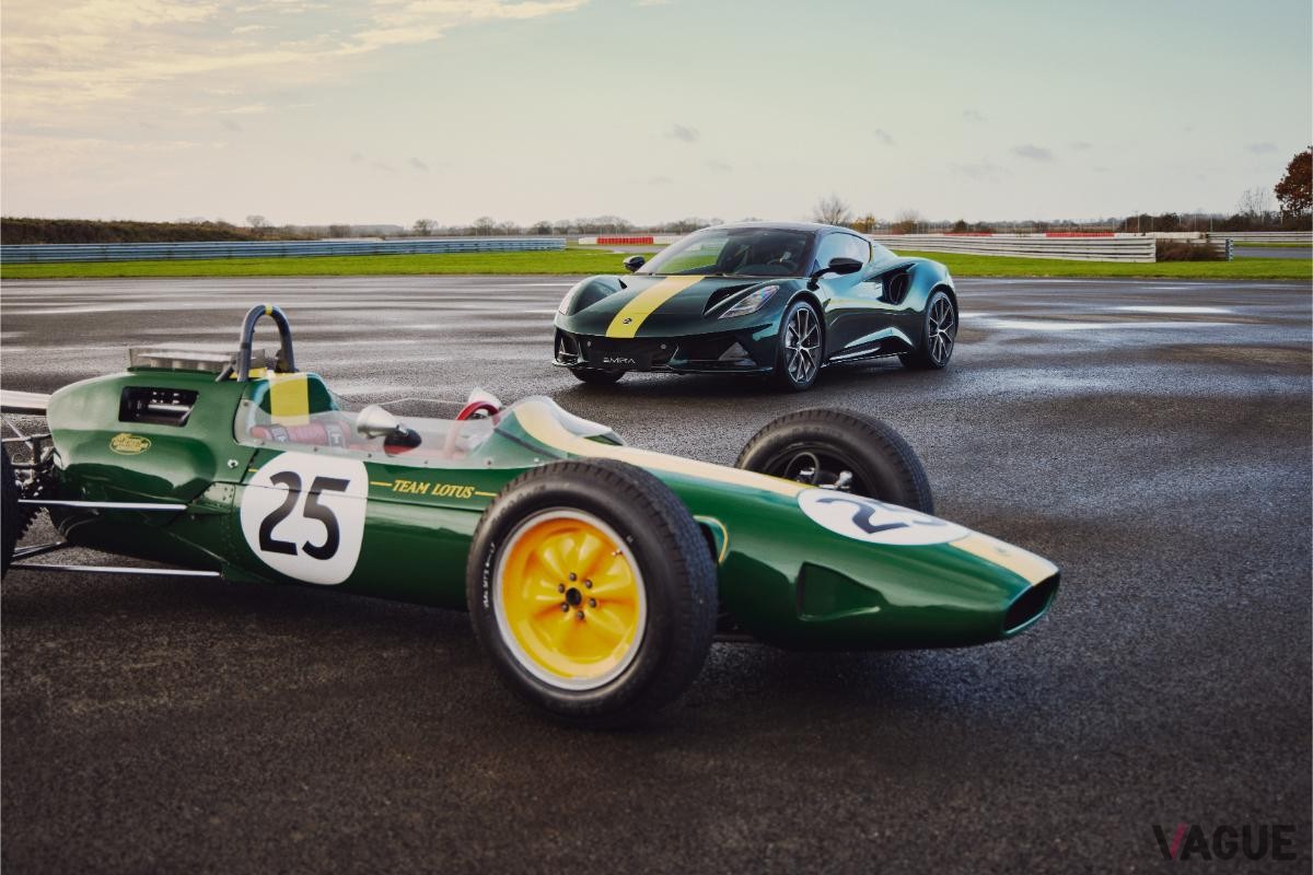 ロータス・タイプ 25 にインスパイアされた限定車「エミーラ・リミテッド」
