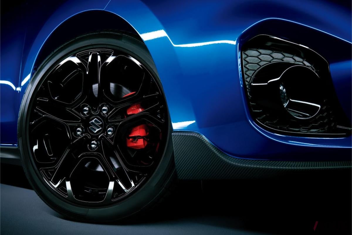 スイフトスポーツの特別仕様車「ZC33Sファイナルエディション」