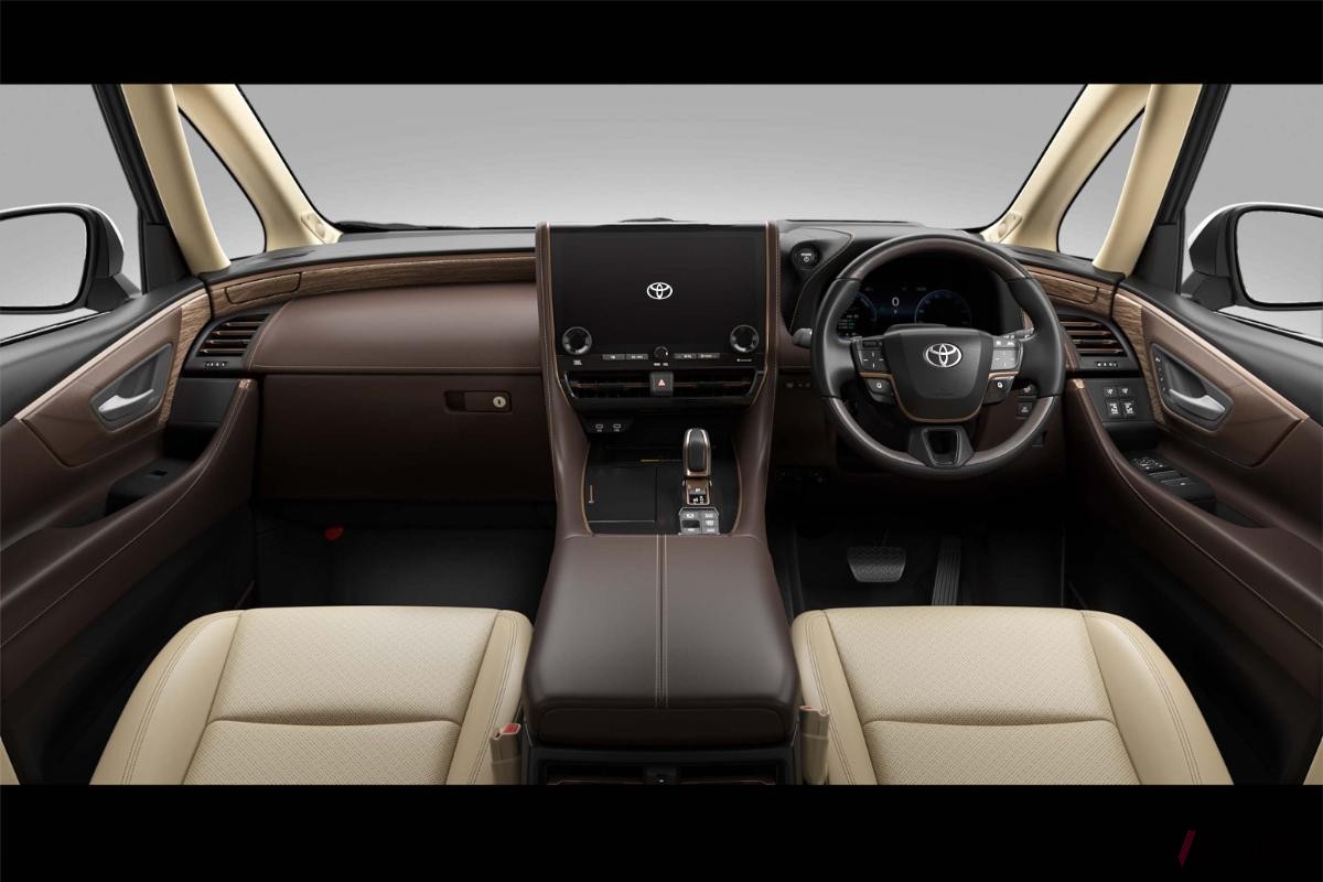 2024年12月20日に登場した「アルファード」「ヴェルファイア」のプラグインハイブリッドシステム（PHEV）搭載モデル