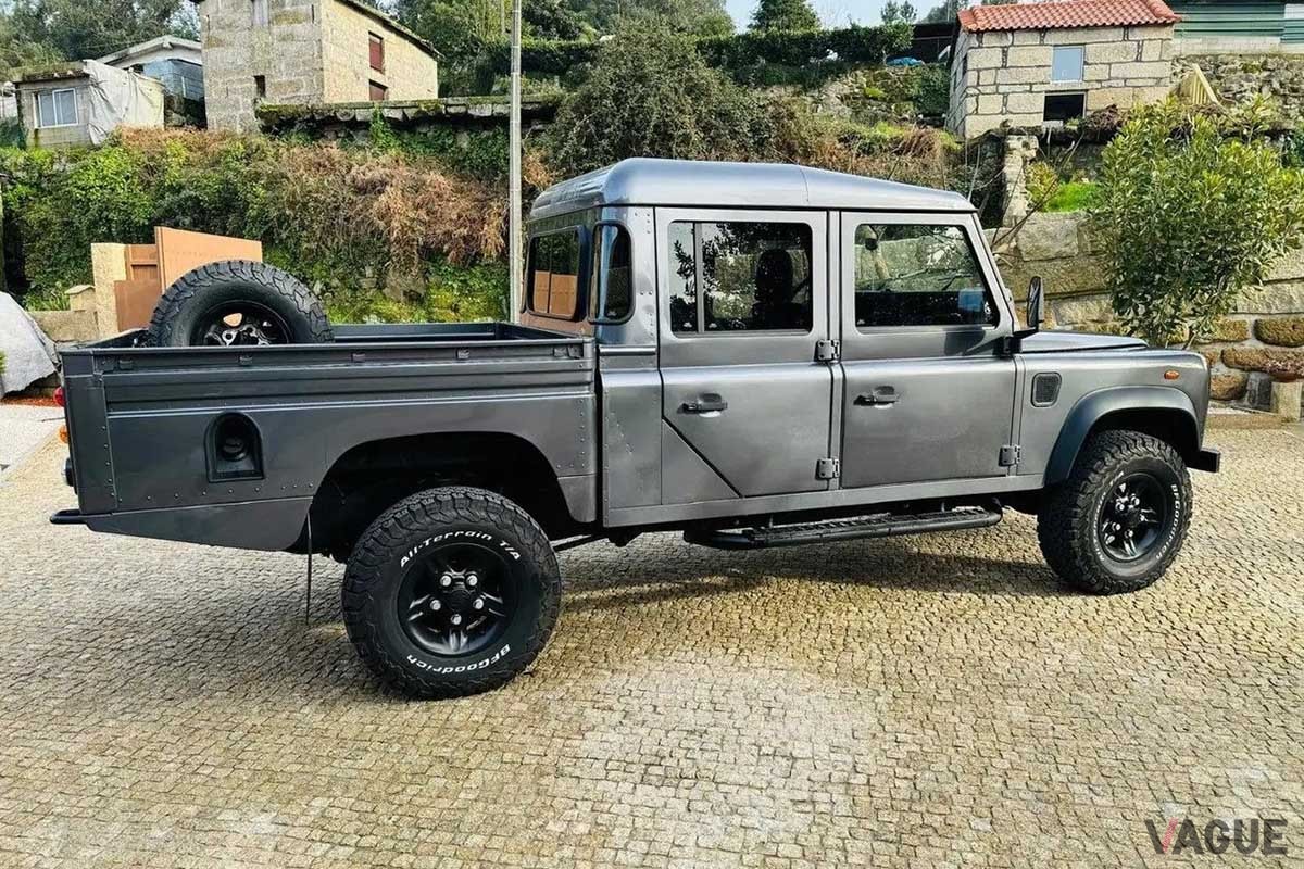 米国オークションに登場した1999年型ランドローバー「ディフェンダー 130Tdi」ピックアップ