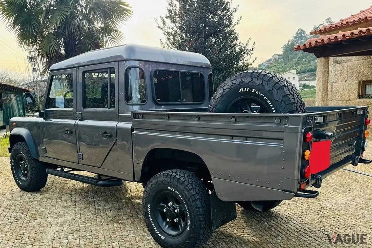 米国オークションに登場した1999年型ランドローバー「ディフェンダー 130Tdi」ピックアップ