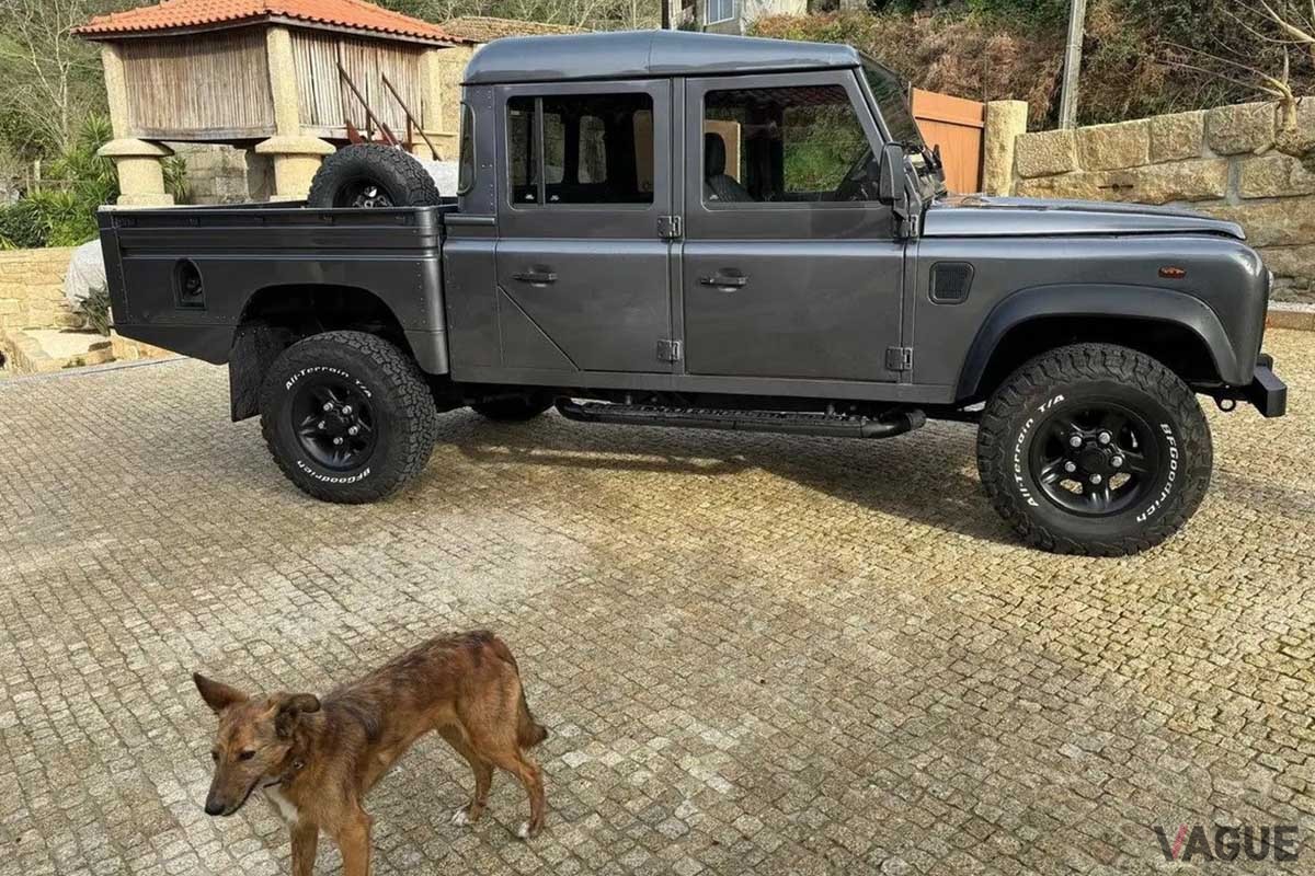 米国オークションに登場した1999年型ランドローバー「ディフェンダー 130Tdi」ピックアップ
