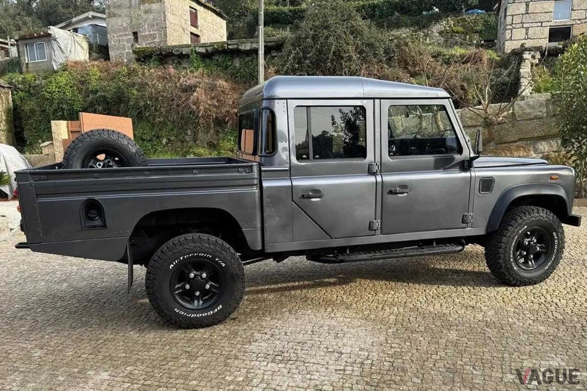 米国オークションに登場した1999年型ランドローバー「ディフェンダー 130Tdi」ピックアップ