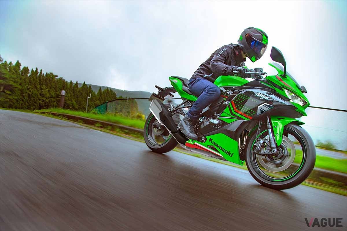 カワサキ「ニンジャ ZX-25R」