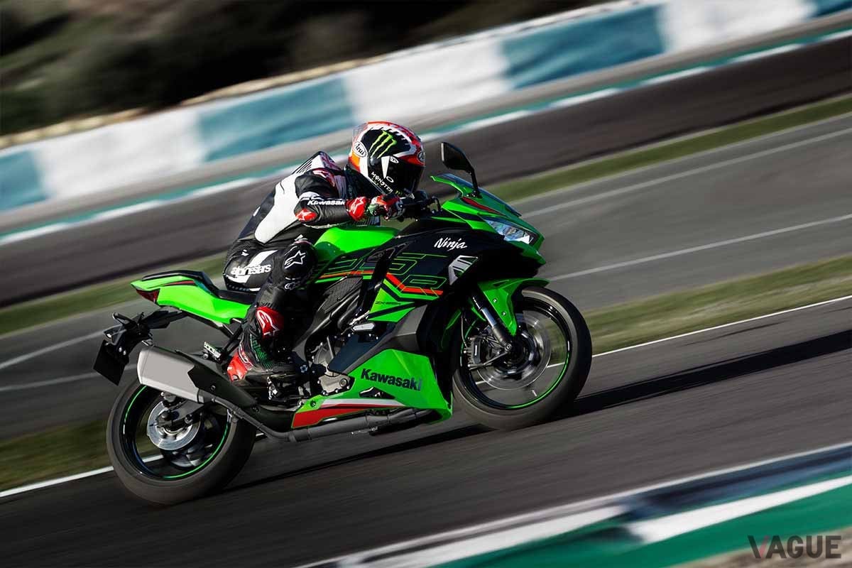 カワサキ「ニンジャ ZX-25R」