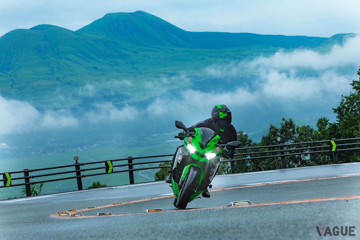カワサキ「ニンジャZX-25R SE」 KRT EDITION