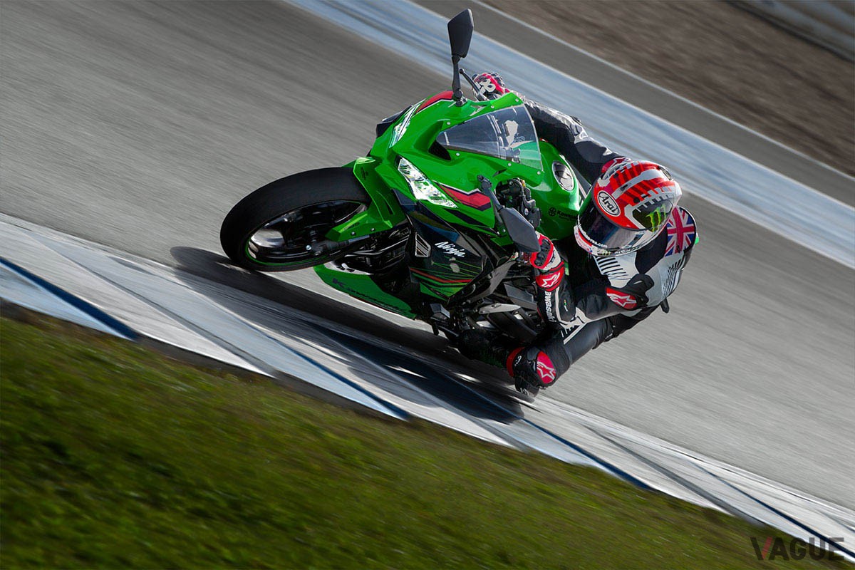 カワサキ「ニンジャZX-25R SE」 KRT EDITION