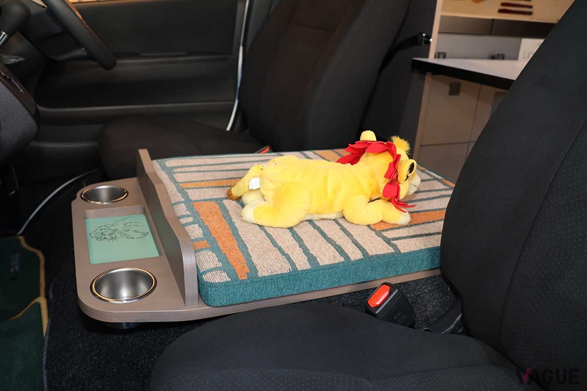 ディズニーとコラボしたトイファクトリーのキャンピングカー「BALEIA ＜LION KING＞ EDITION」