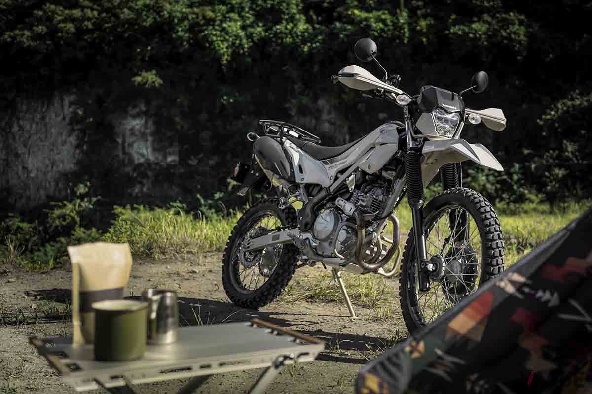 カワサキ新型「KLX230 シェルパ」