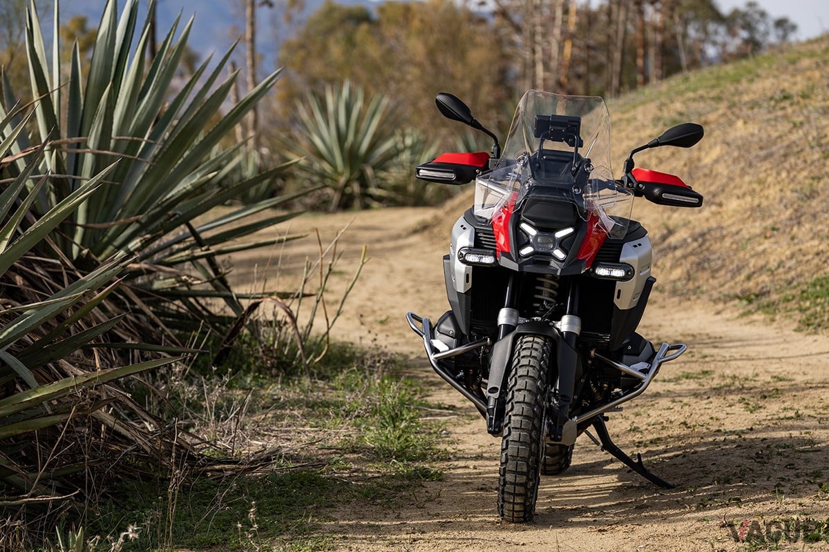 2024年に日本上陸を果たしたBMWモトラッド「R1300GSアドベンチャー」