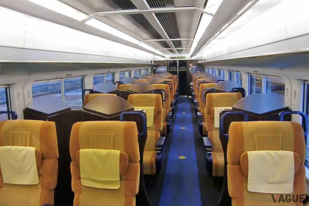 2025年2月15日に1日1往復のみ運転される特急「ほくほく十日町雪まつり」号。E653系7両、全車指定席で運行される