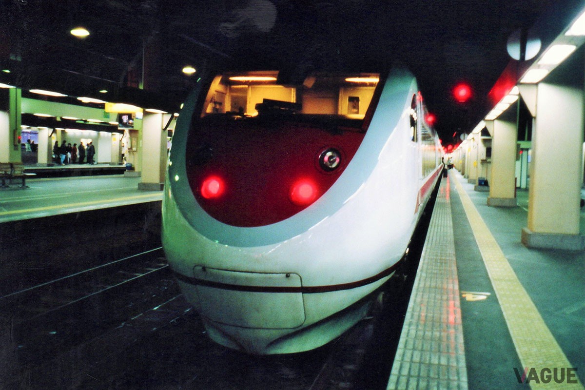 かつて北越急行ほくほく線を走っていた特急「はくたか」