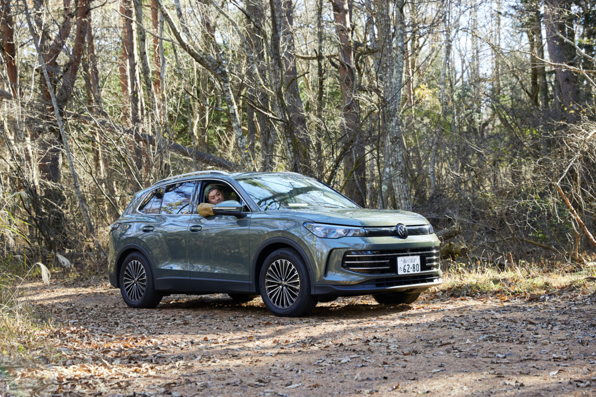 フラットダートではSUVならではの安定した走りをみせるティグアン