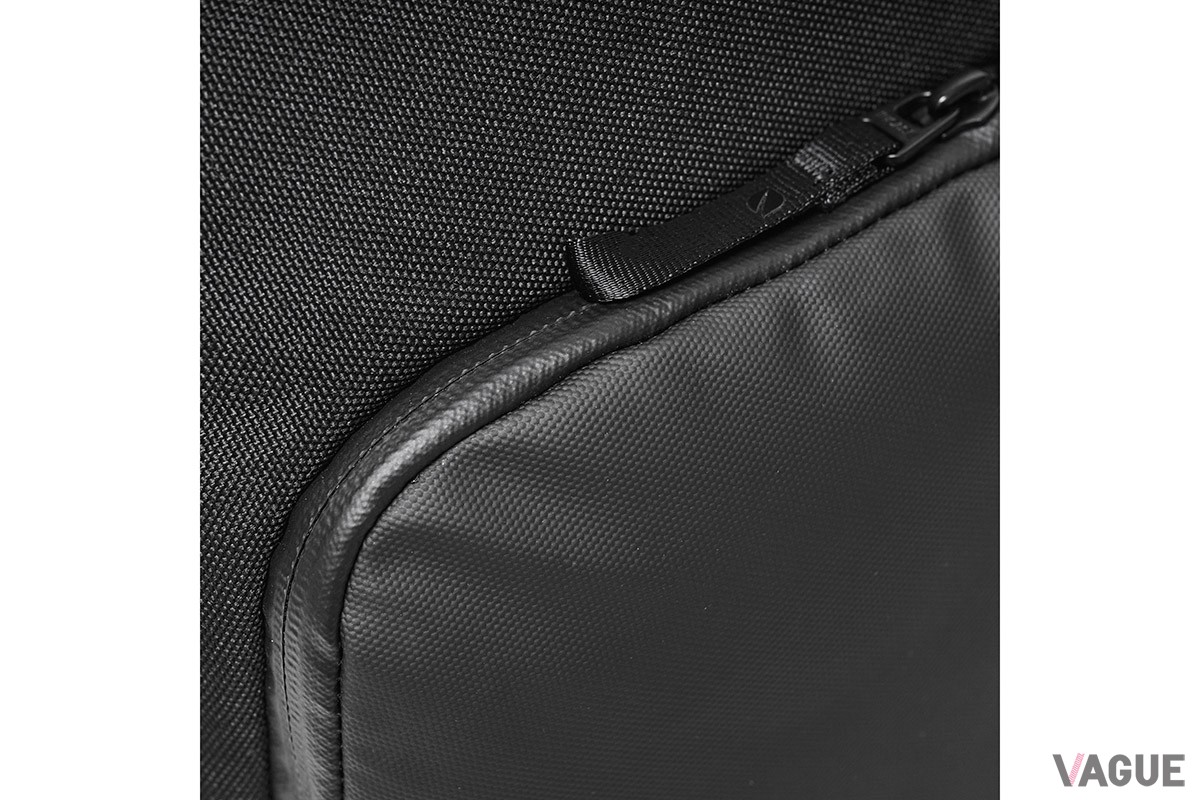 インケース「A.R.C.」コレクションの新作「A.R.C. Crossbody Bag」