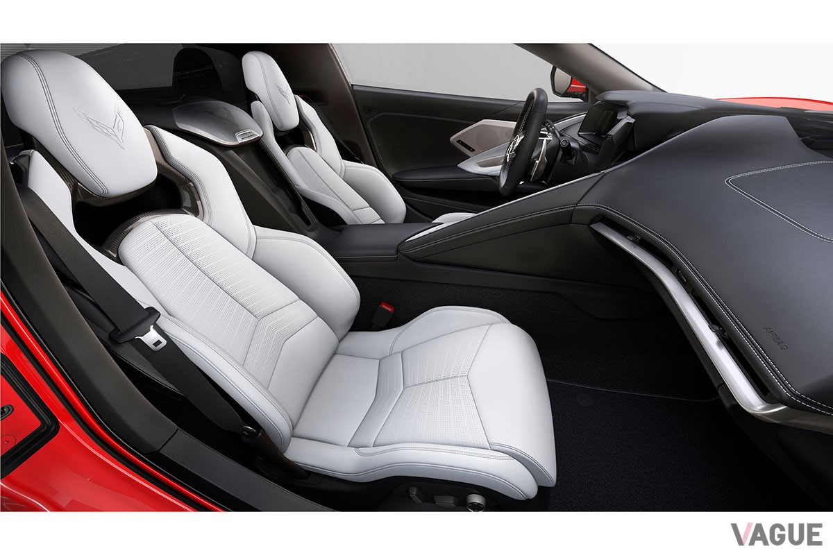 シボレー新型「コルベット」の「2LTクーペ」