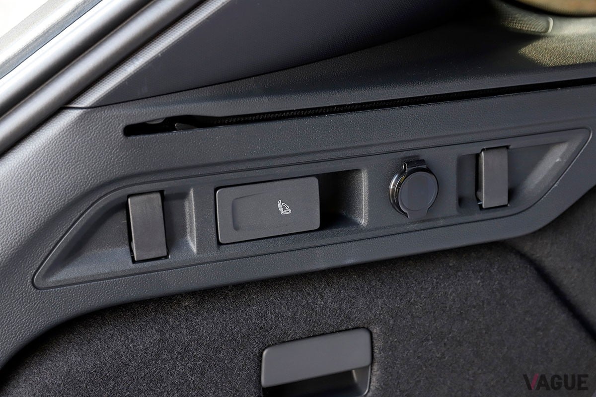 VW新型「パサート」
