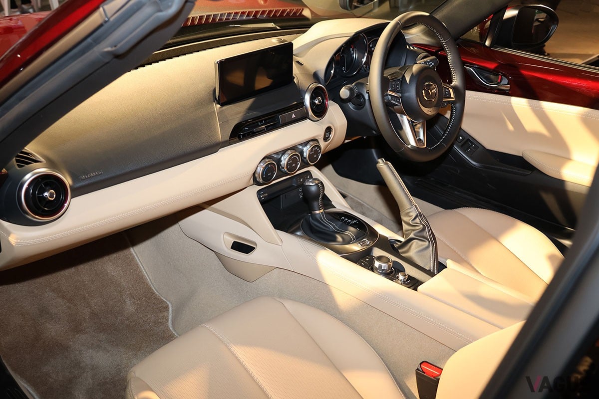 マツダ「ロードスターRF」35周年記念車