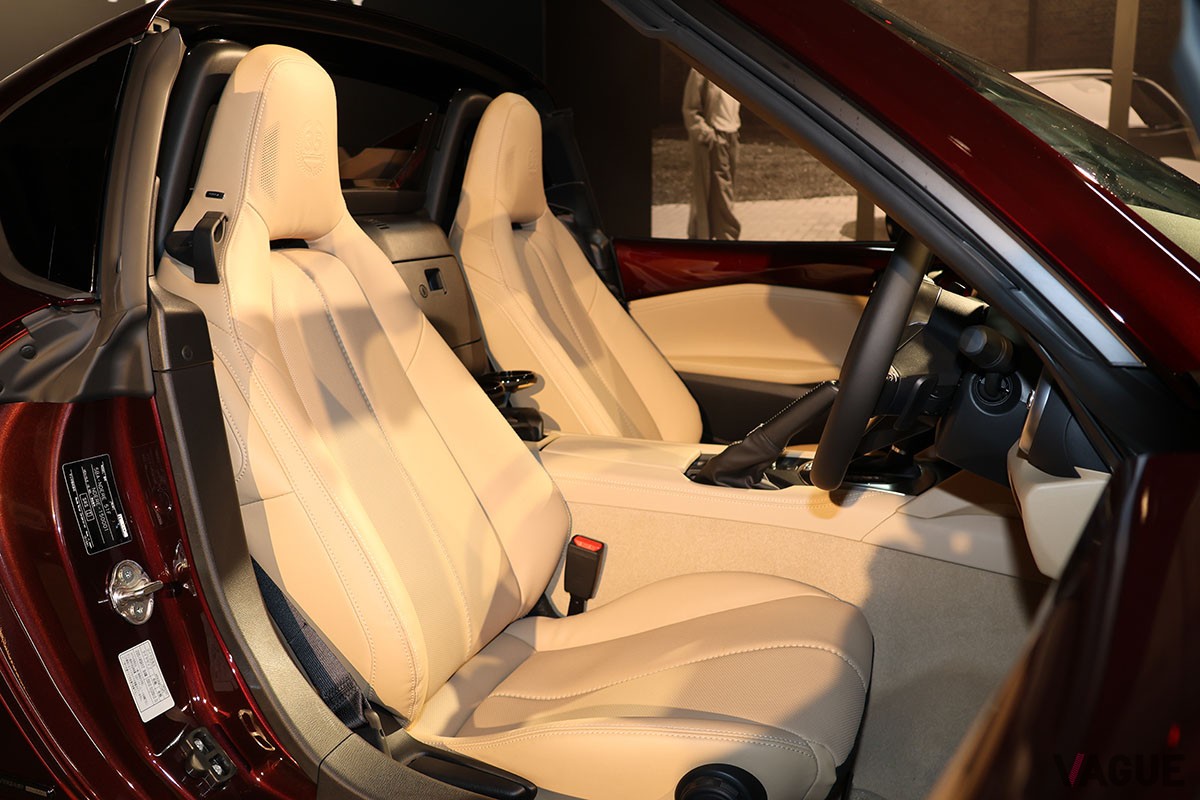 マツダ「ロードスターRF」35周年記念車