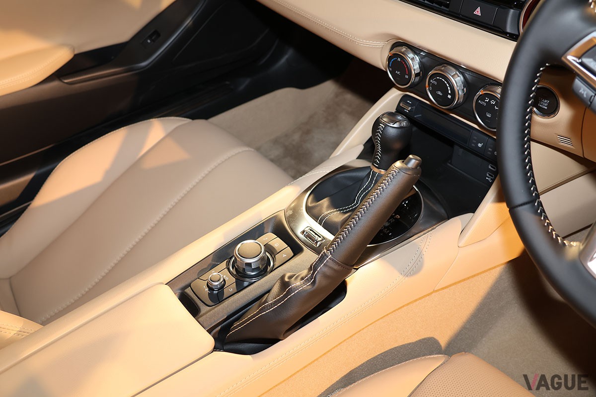 マツダ「ロードスターRF」35周年記念車