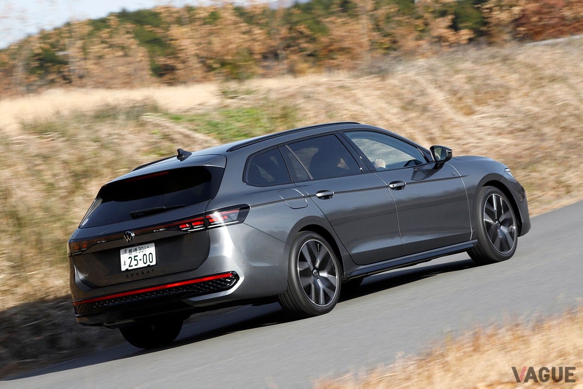 VW新型「パサート」