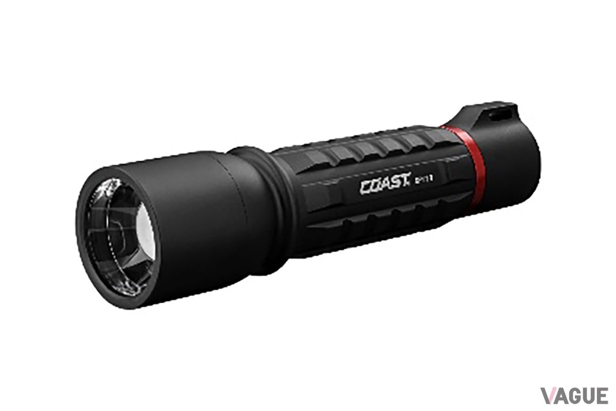 高性能のフラッシュライト「XP11R」。最大（ターボモード）では2600ルーメンを発揮