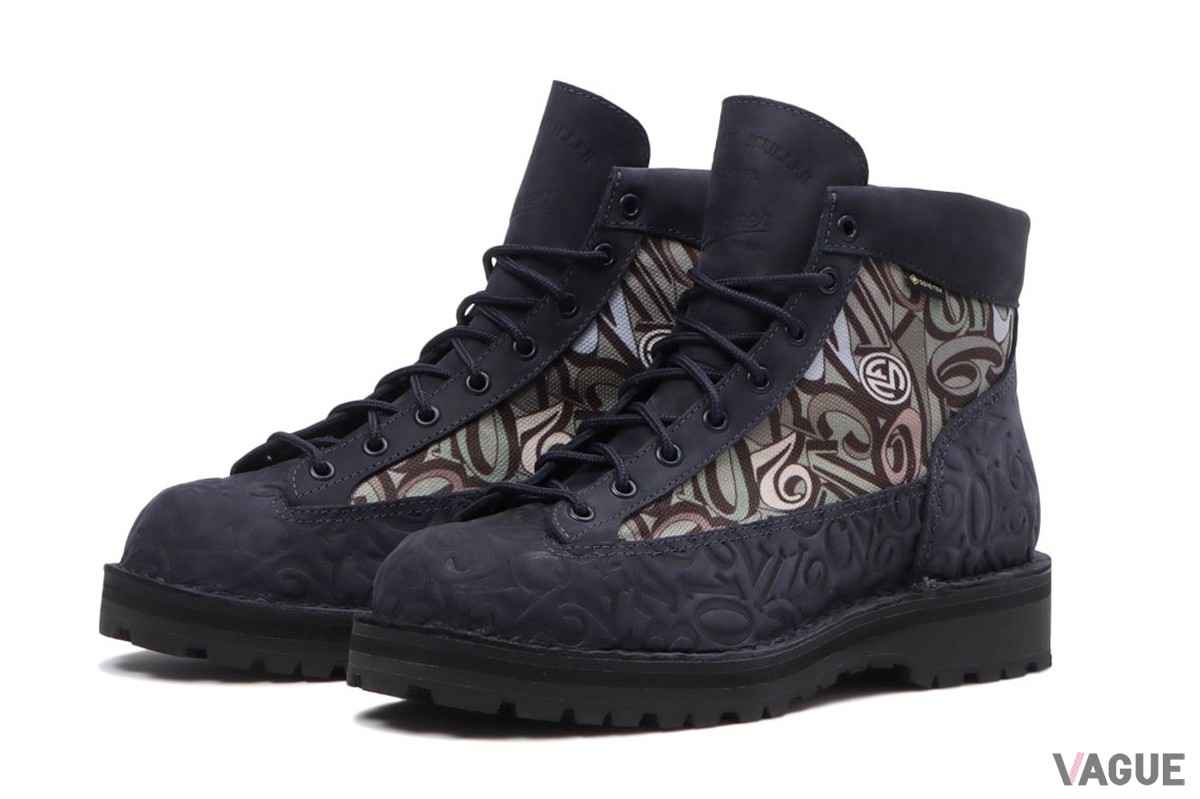 「DANNER FIELD FM　ダナーフィールド フランク ミュラー」N.NAVY（5万2800円、消費税込）
