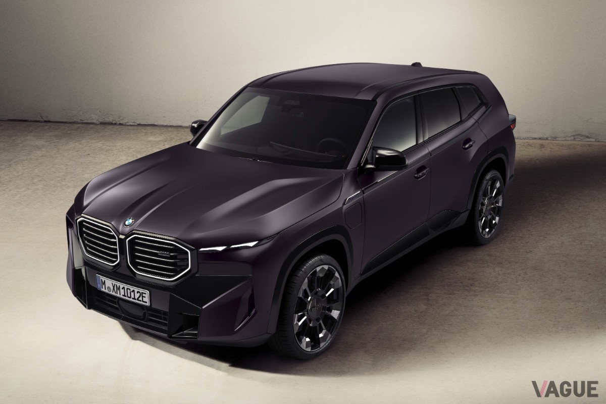 世界初公開された「2025 BMW XM by Kith」のエクステリア