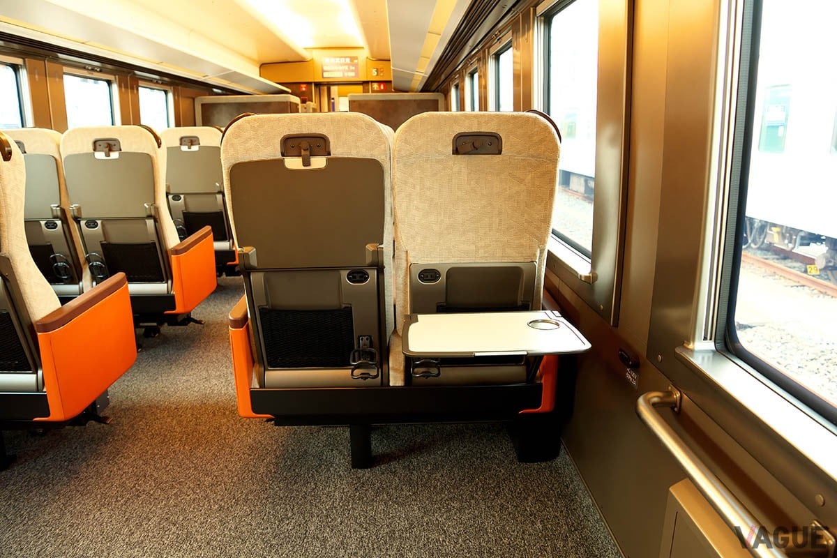 「スペーシアX」：スタンダードシート（トレイ）