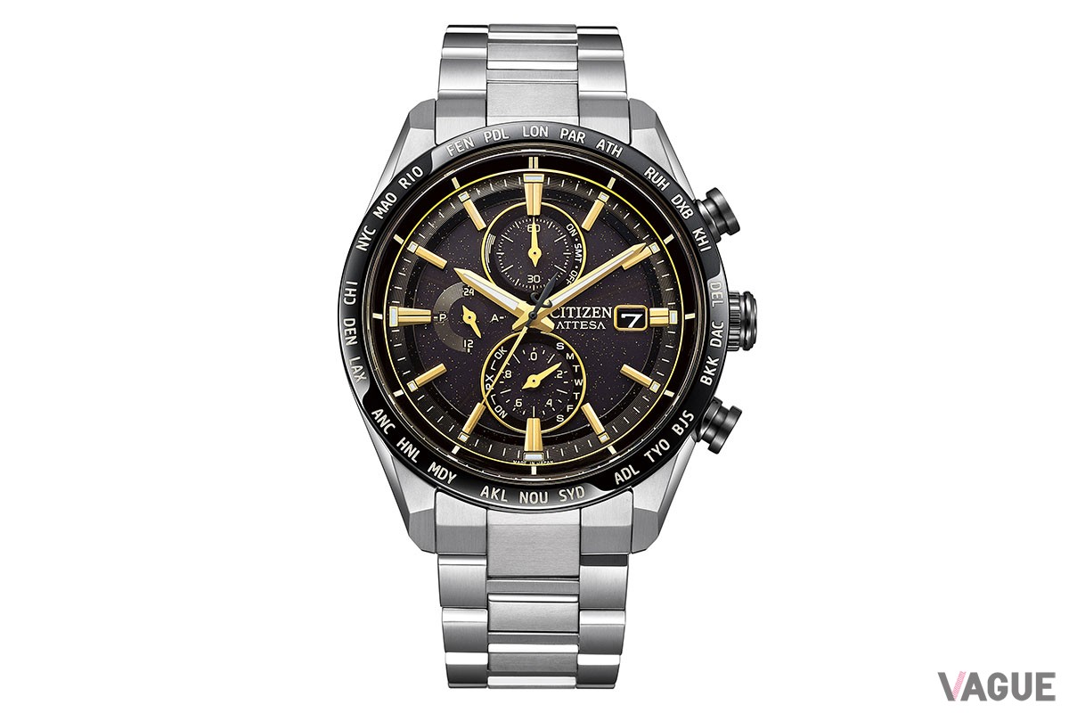 「シチズン アテッサ／ACT Lineエコ・ドライブ電波時計 ダイレクトフライト AT8184-57E」（15万9500円 消費税込）。多数のパーツがゴールドとなりインパクト抜群