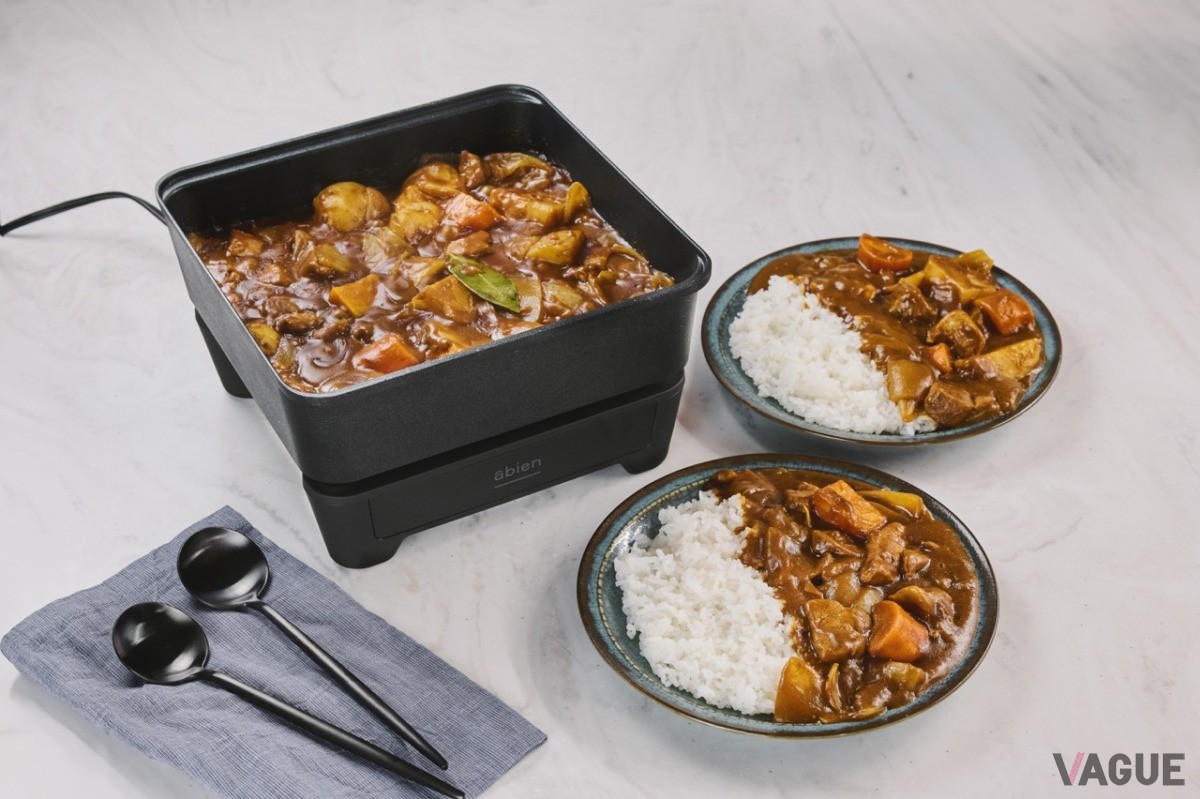 ガラスふた付きで煮込み料理や蒸し調理にも対応