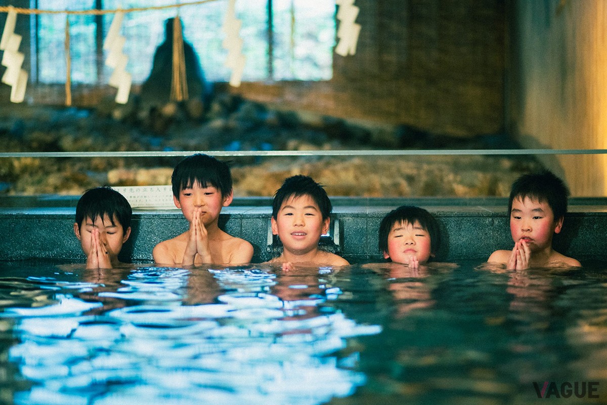 人々のさまざまな想いが“湧く”、温泉のまち