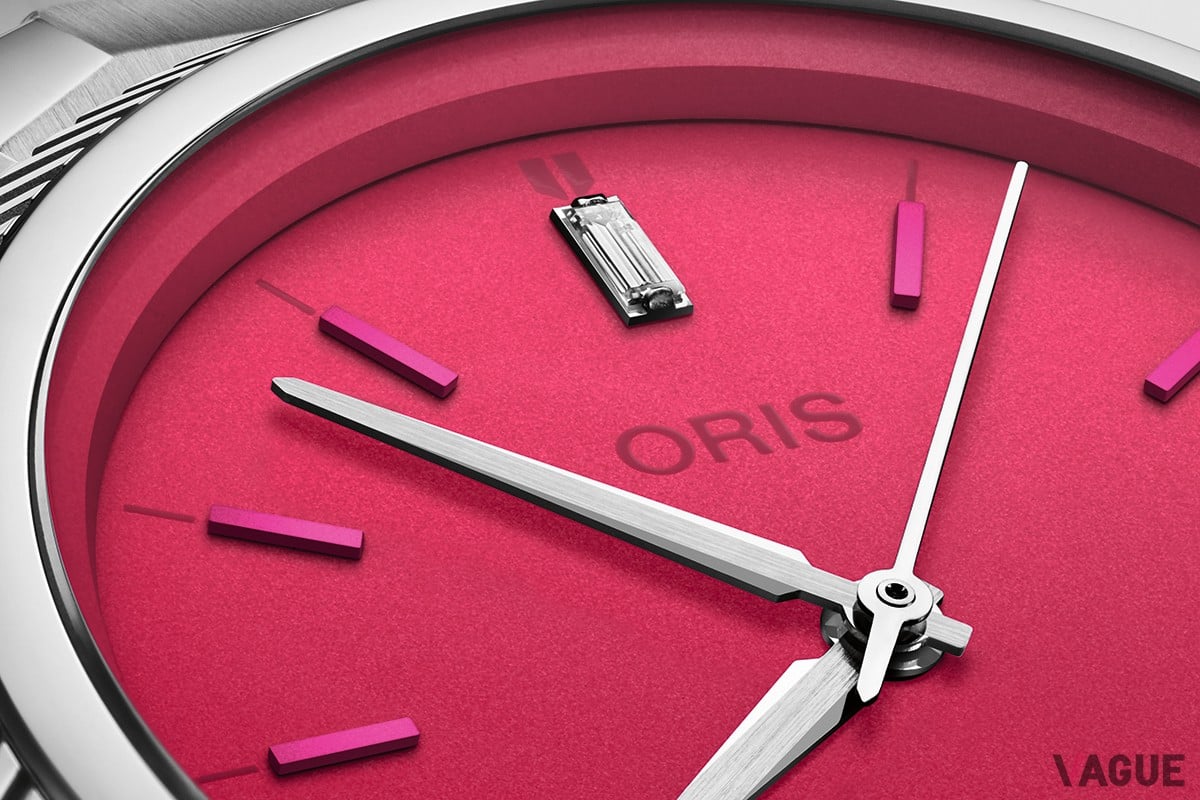 ディズニーマペットとのコラボレーションモデル第2弾は、ミス・ピギーの朗らかで素敵な性格を表現した「プロパイロット Xミス・ピギー エディション」12時位置にはラボグロウンダイヤモンドをセット