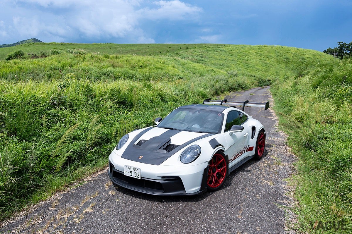 サーキット志向のポルシェ「911」は公道でも楽しい？ “究極の