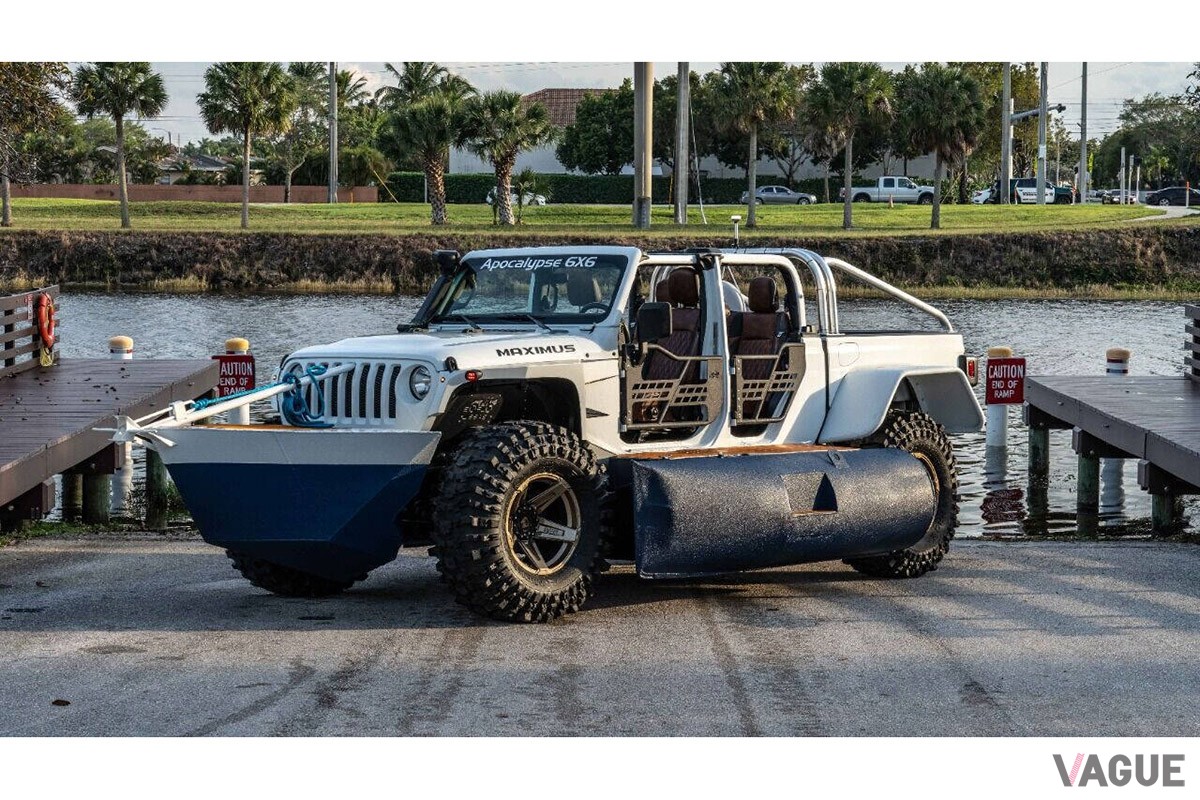 実際の航行シーンなども公開されており実用性（？）は高い模様（C）eBay（SoFlo Customs）