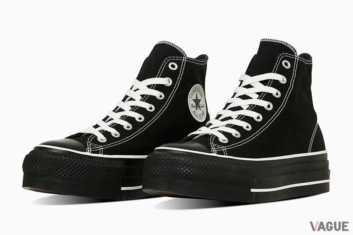 厚底ソールを搭載したコンバースのハイカットモデル「ALL STAR（R） LIFTED OVERTAPE ST HI」