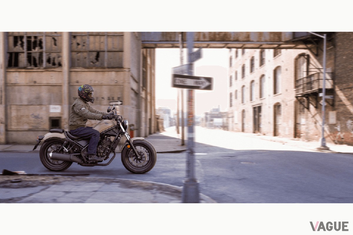ホンダ「レブル250 E-Clutch」