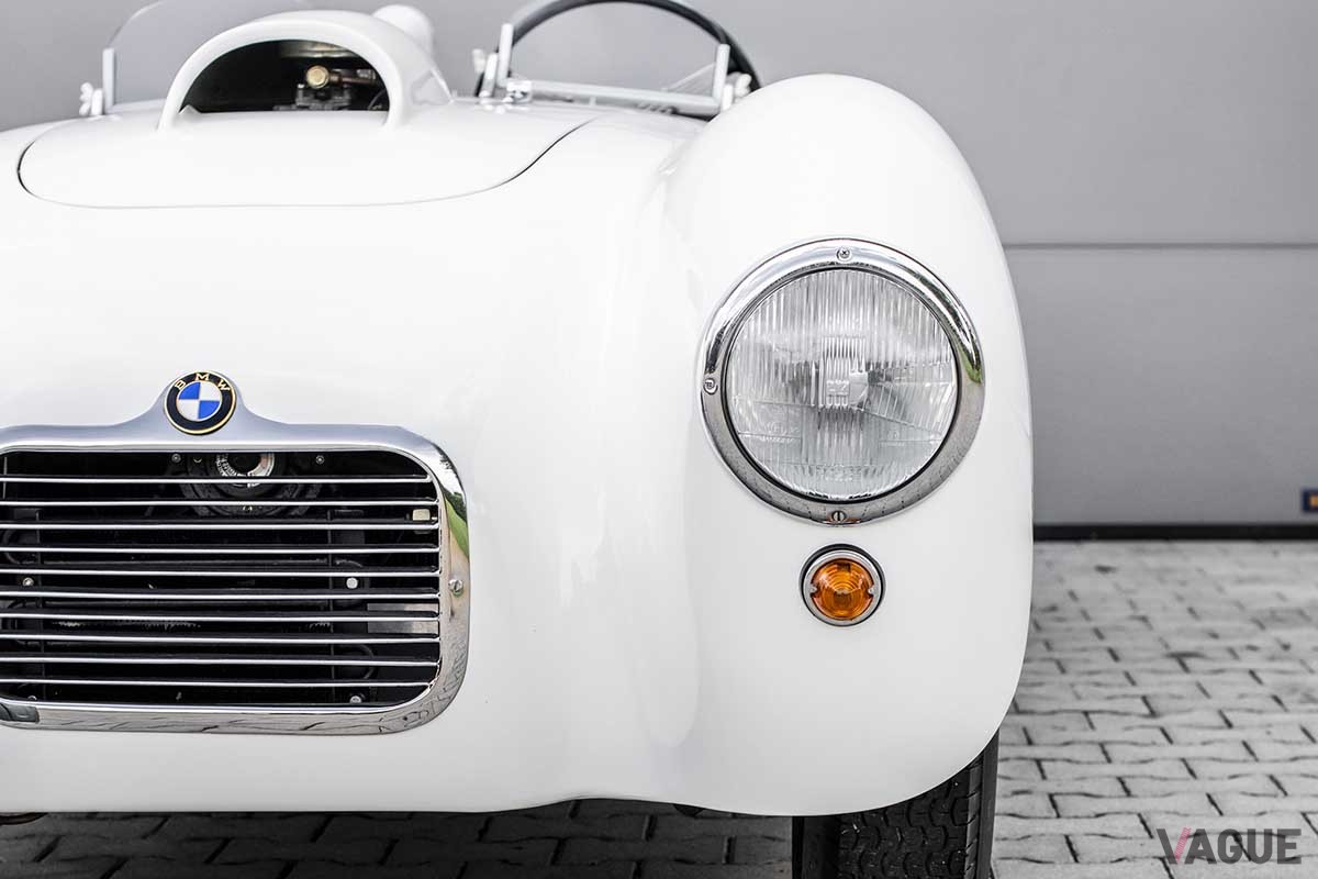 オークションに登場した1939年製BMW「328スペシャルコンペティション ロードスター」Remi Dargegen(c)2024 Courtesy of RM Sotheby's