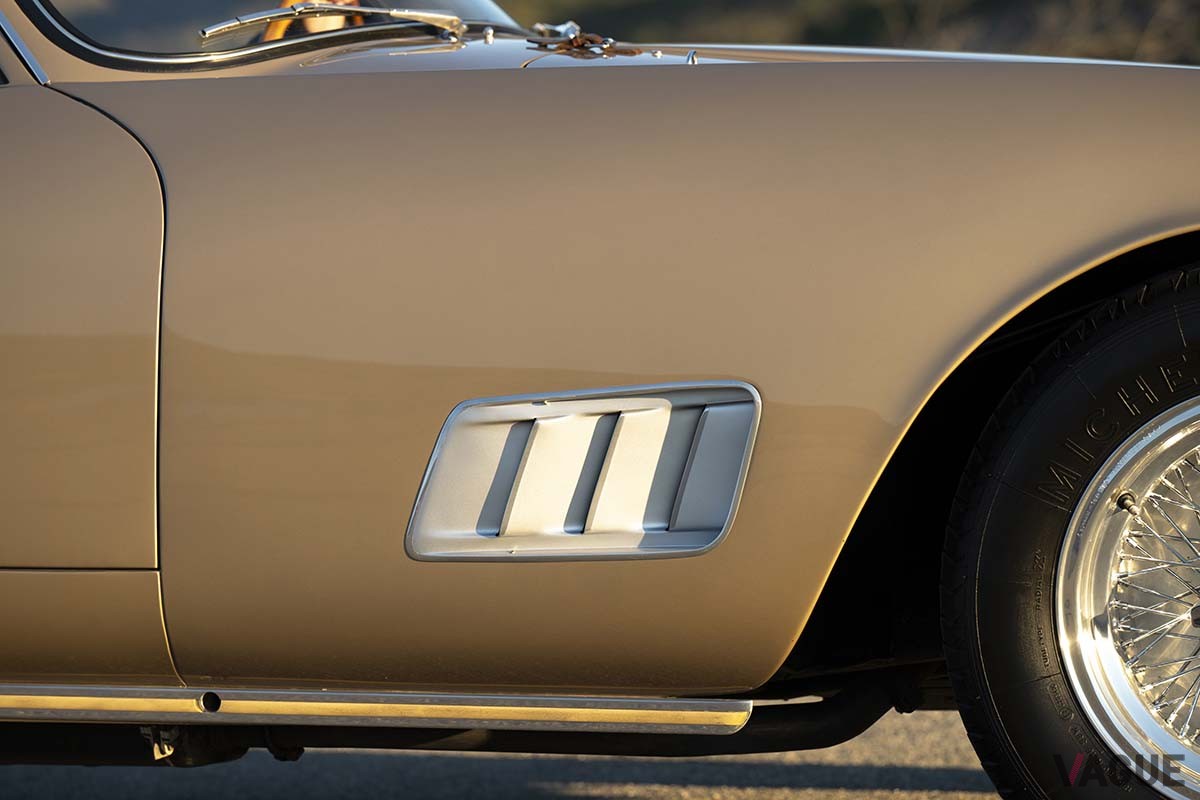 1958年製フェラーリ「250GT LWB ベルリネッタ“ツールドフランス”by スカリエッティ」Robin Adams(c)2023 Courtesy of RM Sotheby's