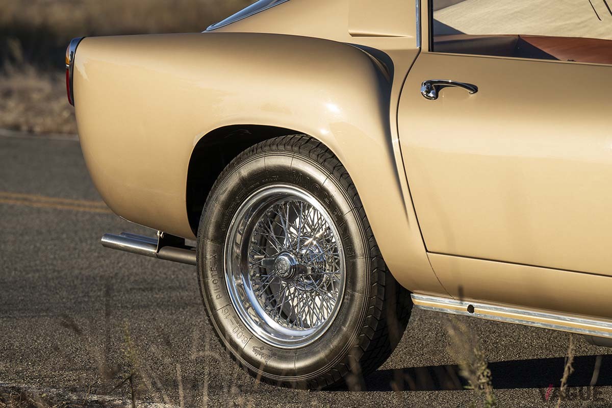 1958年製フェラーリ「250GT LWB ベルリネッタ“ツールドフランス”by スカリエッティ」Robin Adams(c)2023 Courtesy of RM Sotheby's